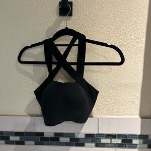 Black Women's Front Cross Sports Bra
